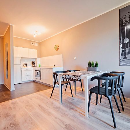 E-Apartamenty Koscielna 30 Poznan Exterior foto